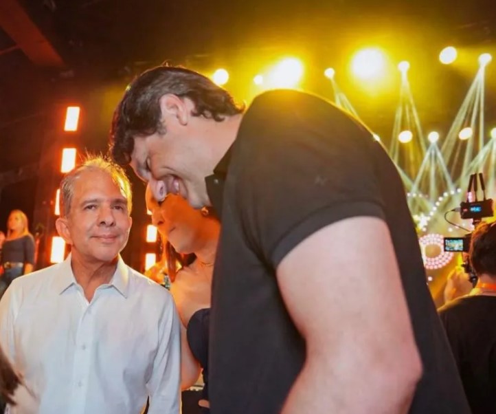 A ‘Hora H’: Leo bota prato principal e Republicanos vai à mesa
